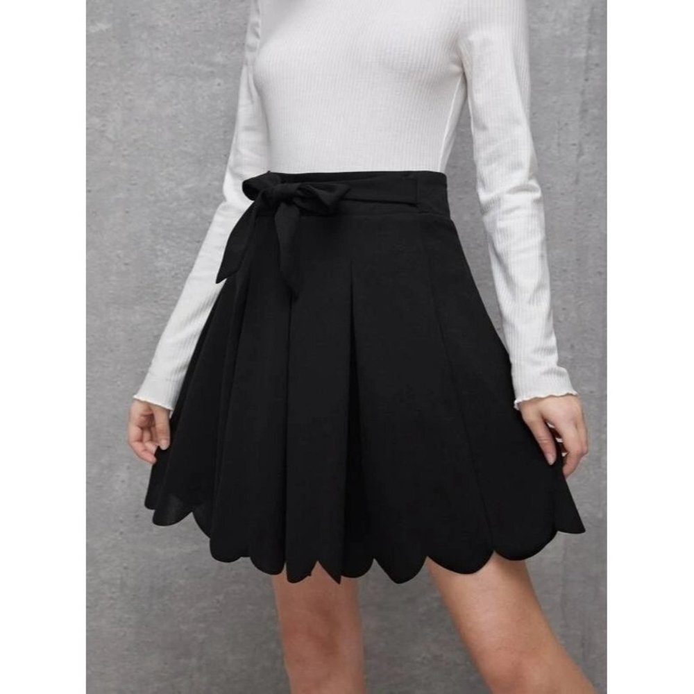 NEW SHEIN Teen Girls Tie Front Scallop Trim Skirt Size 10-11Y